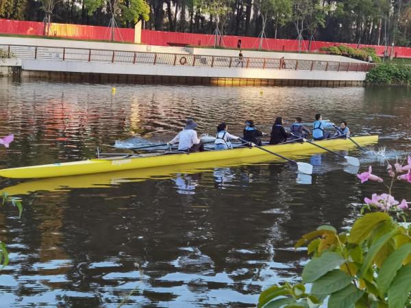 世上沒有過不去的事，只有過不去的人