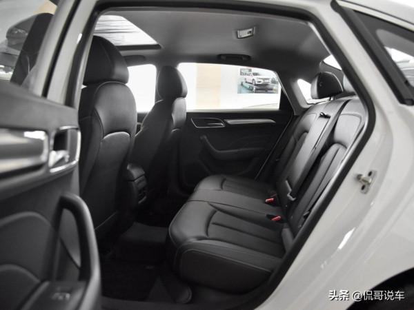 油耗低毛病少，家用大空間三廂車，低價高配，實拍榮威i6