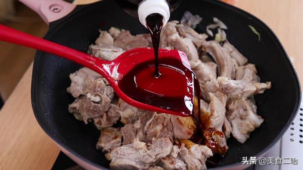 天冷農家小院都怎麼燉排骨?湯濃味鮮,入味暖胃,連喝3碗都不夠 天冷農家小院都怎麼燉排骨?湯濃味鮮,入味暖胃,連喝3碗都不夠