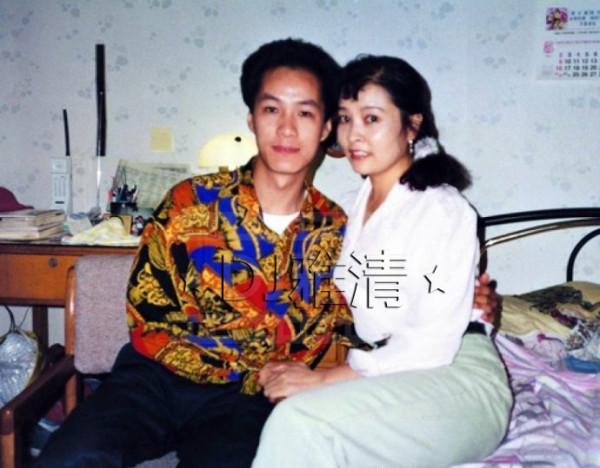 80年代20對明星夫妻合影照 大多都是姐弟戀 他們為何能相伴到老? 80年代20對明星夫妻合影照 大多都是姐弟戀 他們為何能相伴到老?