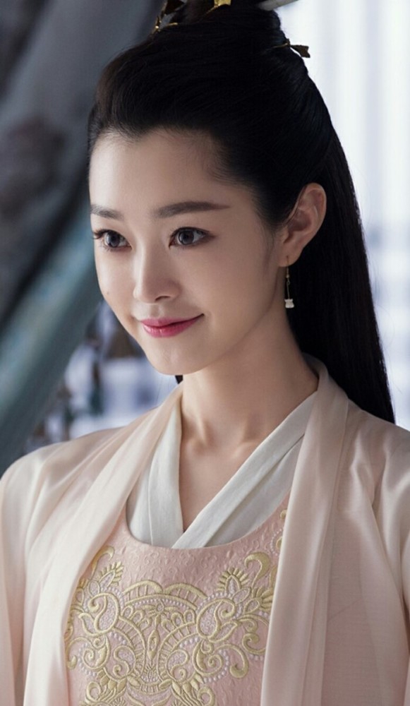 湖北盛產美人,10位鄂籍女明星,各個盤正條順,美豔絕倫不可方物 湖北盛產美人,10位鄂籍女明星,各個盤正條順,美豔絕倫不可方物