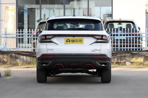 東風風神AX7，價格實在，5座佈局，配1.5T發動機，適合年輕人