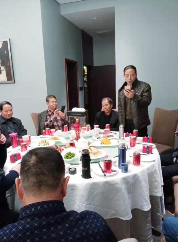 散文詩｜花甲重逢