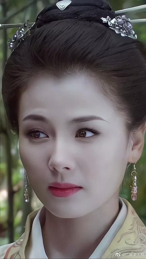 劉濤古裝桌布 劉濤古裝桌布