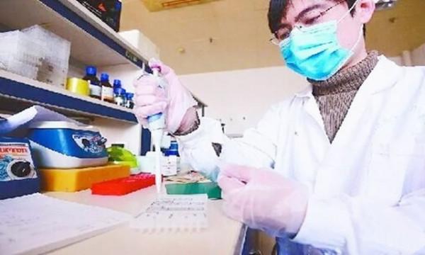美國大兵在越南有了女兒並不知道，48年後父女相認稱很愧疚
