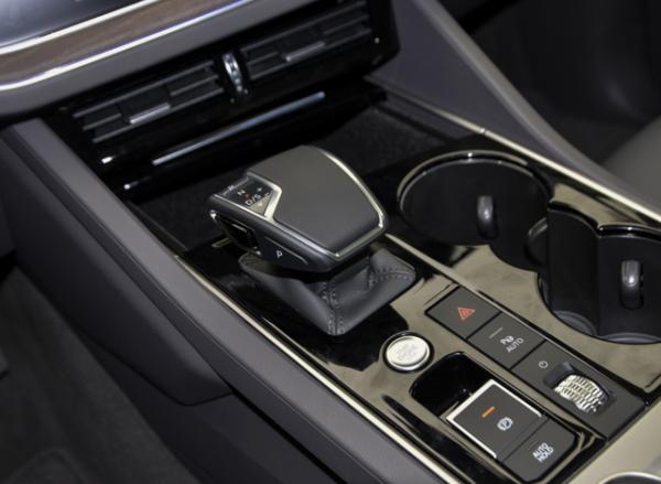 配全時四驅+託森，純進口還有空氣懸架，帶你看大眾途銳