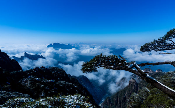 有一種浪漫，叫冬日三清山的雲海和藍天相伴