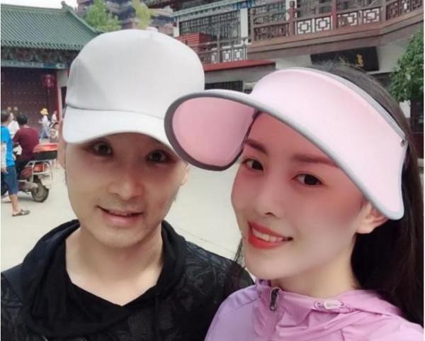 歌唱家劉和剛:農村小子娶世界小姐,父母與岳父母同屋簷安享晚年 歌唱家劉和剛:農村小子娶世界小姐,父母與岳父母同屋簷安享晚年