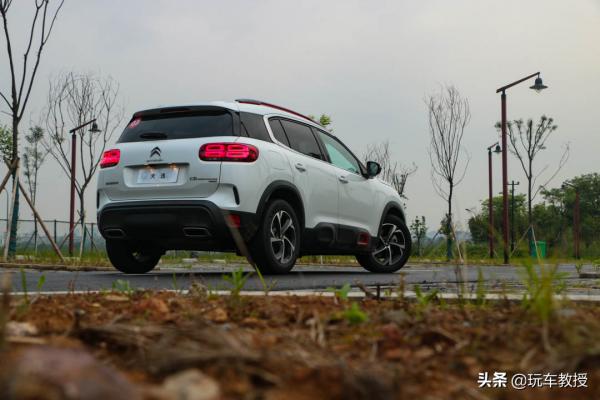 乞丐版都比對手高配!這東風雪鐵龍天逸只要15.97萬起 乞丐版都比對手高配!這東風雪鐵龍天逸只要15.97萬起