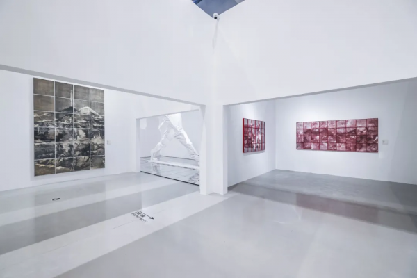 超凡與人間丨蘇新平與克里斯多夫·勒·布倫展覽在深圳開展 超凡與人間丨蘇新平與克里斯多夫·勒·布倫展覽在深圳開展