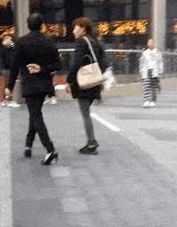 領導是喜歡打小報告的下屬，還是反感？網友：利用你，但看不起你