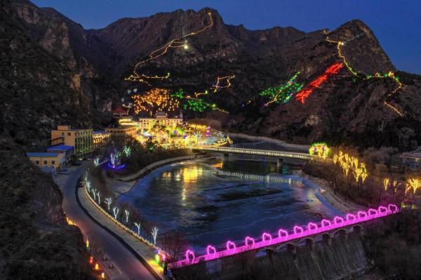 2022年相約龍慶峽，讓冰燈點亮你的這個冬日