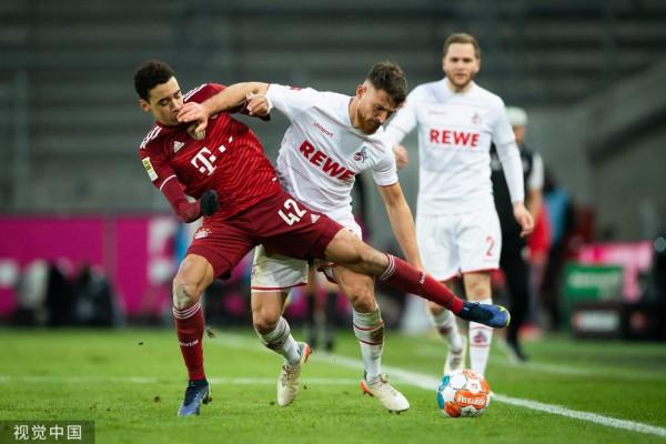 「圖」德甲-萊萬戴帽穆勒薩內兩助攻 拜仁4-0科隆