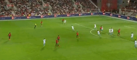 世預賽-C羅上演帽子戲法創新紀錄 B費傳射 葡萄牙5-0橫掃魚腩 世預賽-C羅上演帽子戲法創新紀錄 B費傳射 葡萄牙5-0橫掃魚腩