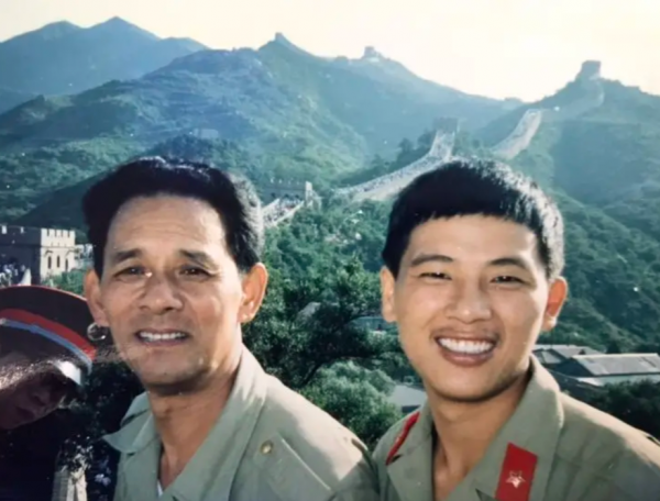 戰士王高銀：吃飯時怒視越軍，飯後炸死15名敵軍，57歲仍身形矯健