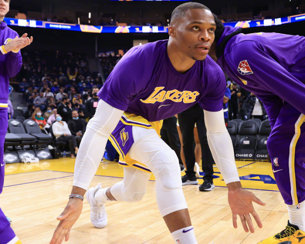 三連勝!勇士送湖人全敗,庫裡30分,詹姆斯9分,威少首秀低迷 三連勝!勇士送湖人全敗,庫裡30分,詹姆斯9分,威少首秀低迷