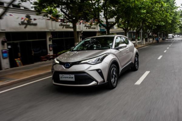 小型SUV加入混動系統後表現如何？試駕：廣汽豐田C-HR雙擎