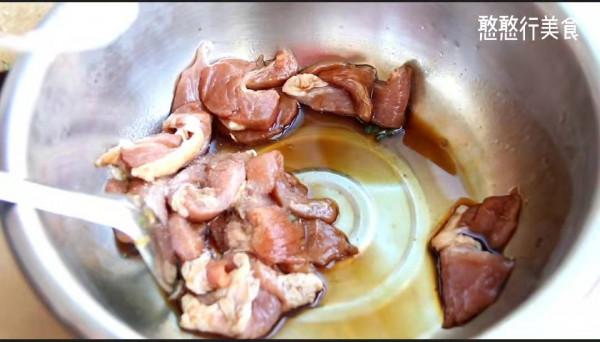 姥姥自創的“中式漢堡”,孫女要天天吃,我嚐了一口,也上癮了 姥姥自創的“中式漢堡”,孫女要天天吃,我嚐了一口,也上癮了