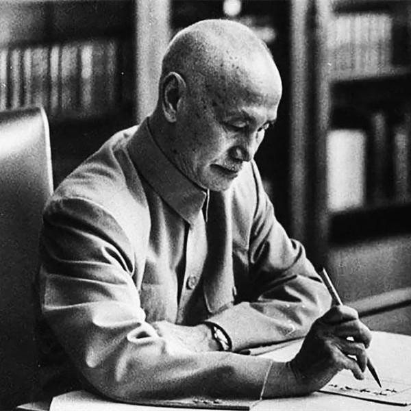 武漢大學首任校長晚年：隨蔣去往臺灣，退休後常嘆氣落淚