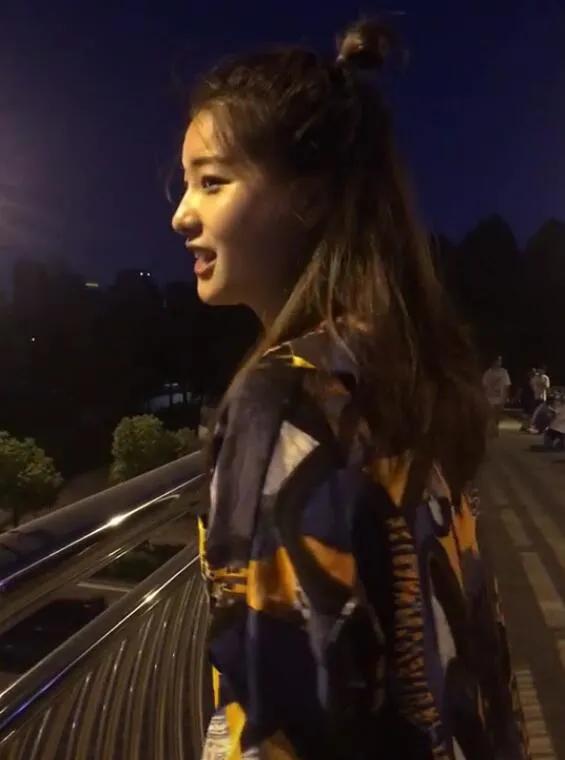 網紅“葛漂亮”,如今團隊內部矛盾不斷,面臨轉行或者停更 網紅“葛漂亮”,如今團隊內部矛盾不斷,面臨轉行或者停更