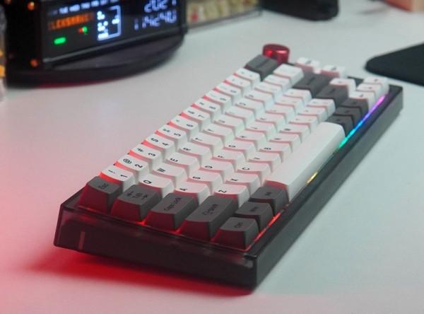 杜卡洛VN66——65%配列帶旋鈕量產鍵盤，愛不釋手的退燒小配列