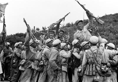 志願軍首批入朝6個軍30萬人，這6位軍長五五授銜獲得了什麼軍銜