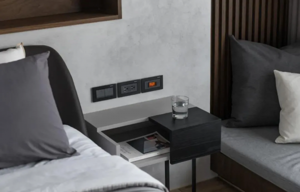 好宅HOUZE | 大面積木飾面的運用，打造出穩重端莊的質感