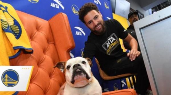 海王實錘！克萊快攻撞翻女裁判，起身後相互示意太有愛了