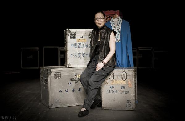 她總想突破越劇的“極限”,卻始終在爭議聲中前行 她總想突破越劇的“極限”,卻始終在爭議聲中前行