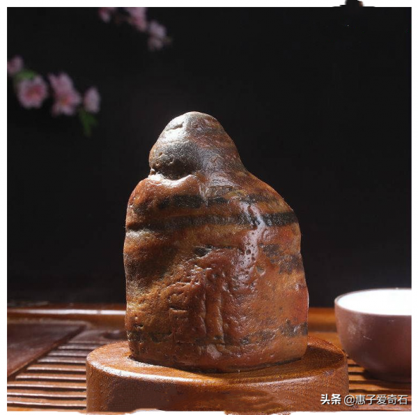 廣西珍品奇石玉石,其中一方以888萬成交,這是什麼石頭呢? 廣西珍品奇石玉石,其中一方以888萬成交,這是什麼石頭呢?