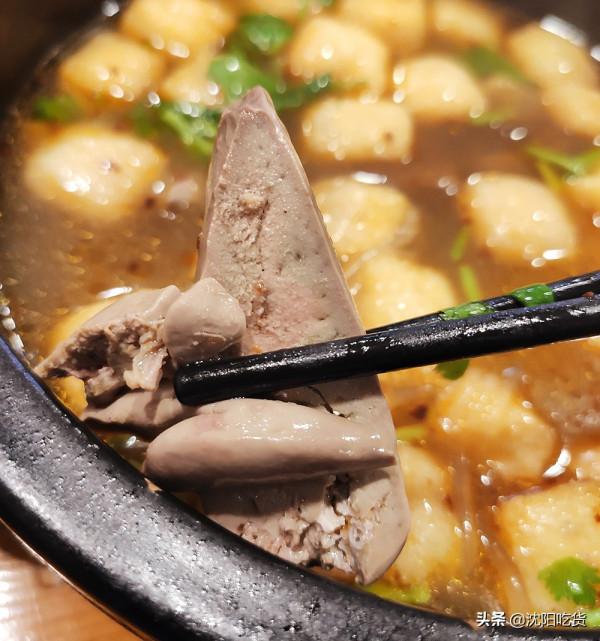 在米線店被鴨子圈粉了,鴨血粉絲和麻辣鴨貨都比米線有特色的 在米線店被鴨子圈粉了,鴨血粉絲和麻辣鴨貨都比米線有特色的