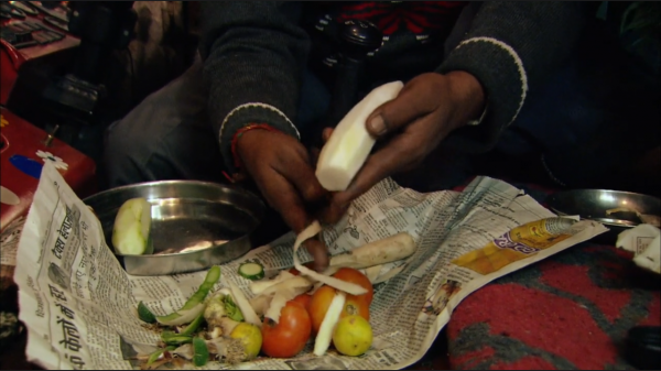 每次穿行都與死神擦肩而過，在這條路上的每一次旅途就是一場冒險