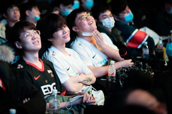 外媒公佈2022全球戰隊排名：LPL六支隊伍進入前十，EDG第一名