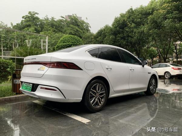 秦PLUS DM-i試駕報告｜11臺車開100公里，累計加油不到300元