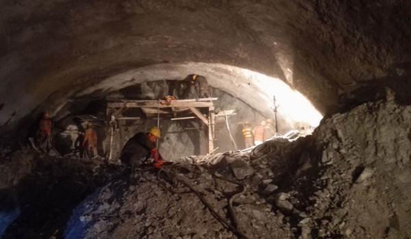 甘塔斯隧道有多難修？法國人搞不定，中國接手後僅用6年完成