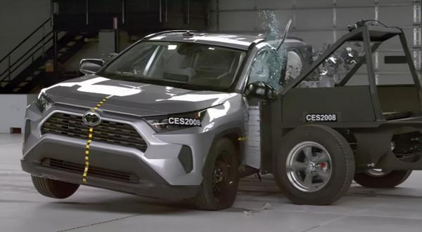 最新碰撞成績出爐：又一本田斷B柱，沃爾沃單項倒數第二