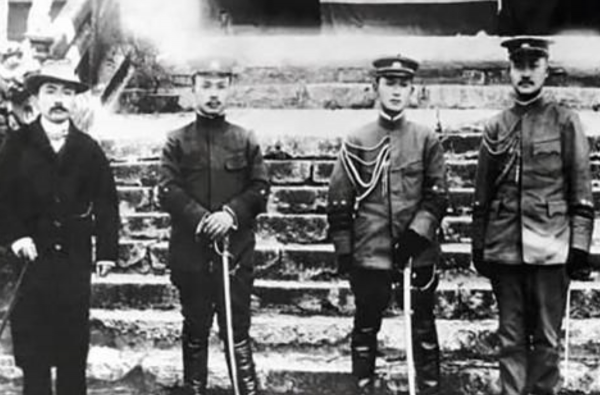 &OpenCurlyDoubleQuote;護國軍神&rdquo;蔡鍔34歲因病逝世，其後人現狀如何？