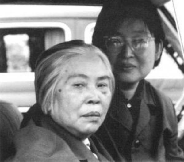 1979年賀子珍來到北京，提出想去毛主席紀念堂，最終結局如何？