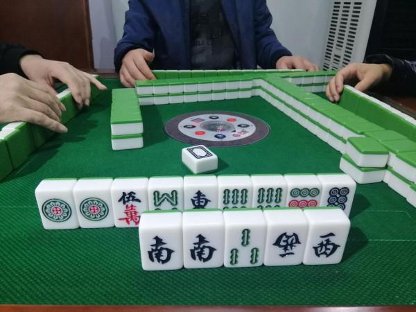 麻將到底是拆對子好還是拆搭子好？懂得這兩點很關鍵