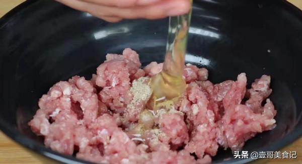 肉丸子怎麼做才緊緻不鬆散,30年老廚告訴你訣竅,出鍋鮮嫩又勁道 肉丸子怎麼做才緊緻不鬆散,30年老廚告訴你訣竅,出鍋鮮嫩又勁道