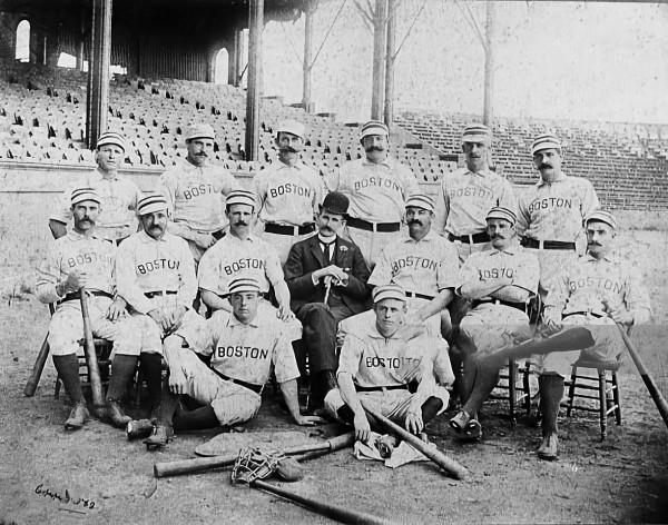 2012年她在曾曾祖母家裡找到15張卡片，3年後價格漲到636萬