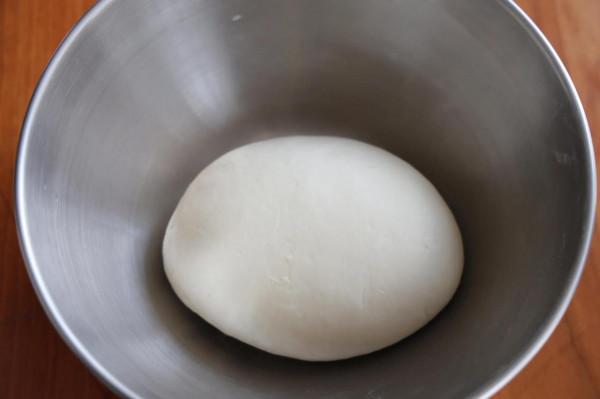 一口氣可以吃3個的小包子，又白又胖餡料足，自己在家做的才叫香