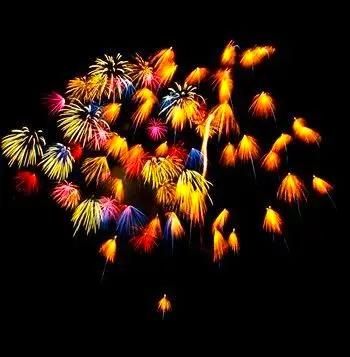 分享：60朵春節煙花，火樹銀花，璀璨奪目，絢麗多彩，眼花繚亂