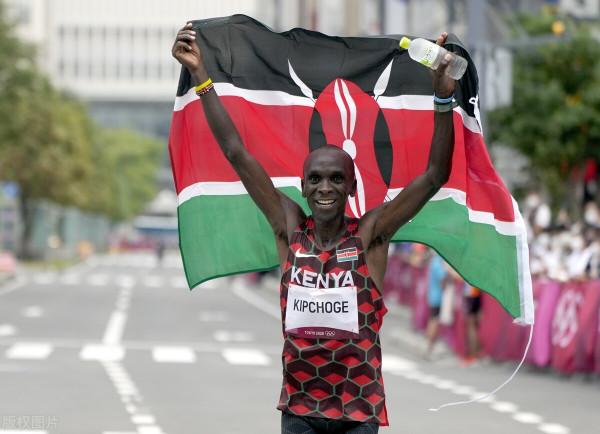 體壇綜述 |CBA“遼粵”衝突被重罰，李春江馬布裡場邊對罵