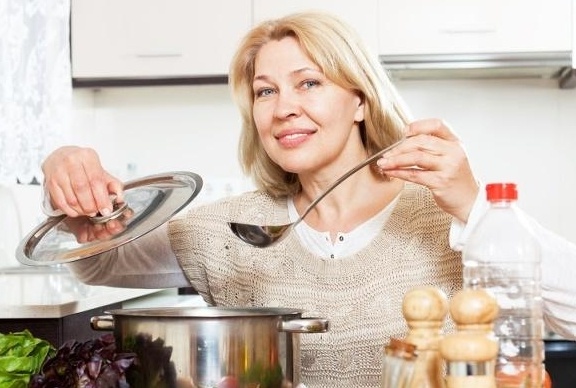 胃疼泛酸怎麼辦？晚飯記得3吃2不吃，修復胃黏膜，幫胃好起來