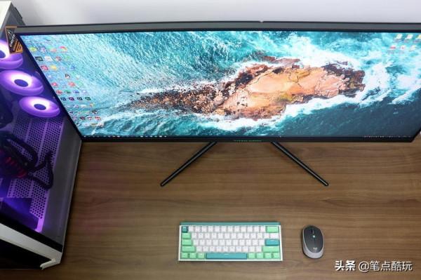 雙顯示器，還是帶魚屏？怒上40英寸4K屏，泰坦軍團P40UG體驗記