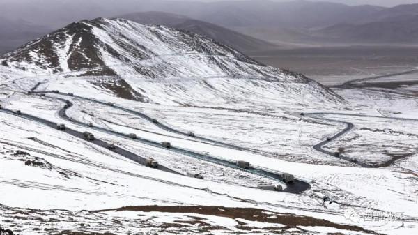 火炮變地導,看三級軍士長和戰友們的“加速跑” 火炮變地導,看三級軍士長和戰友們的“加速跑”