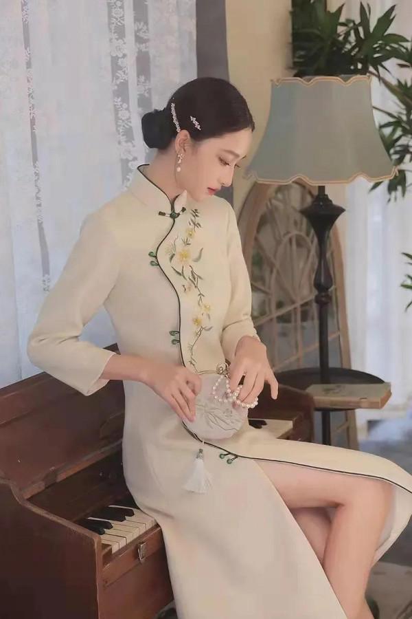 愛上旗袍，你的冬天可以這樣穿旗袍…