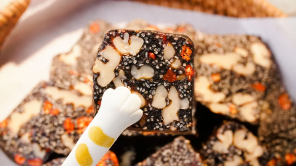 冬天就饞這個小零食，平底鍋就搞定，學會春節零食不用買了