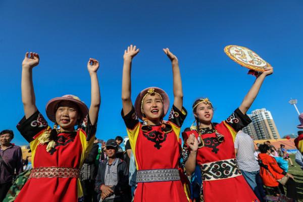 《烏蘇裡船歌》著作權起糾紛，歌唱家郭頌在這場官司中的結局如何